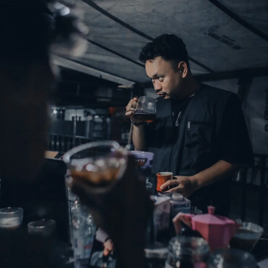 Detail proses seduh kopi Lowcost